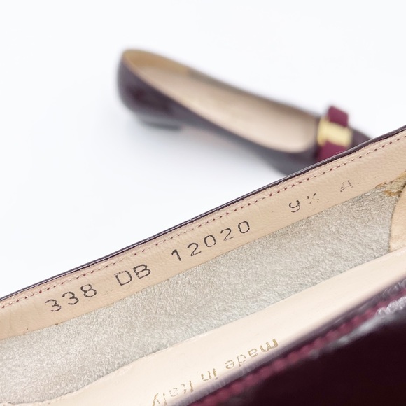 Vintage Salvatore Ferragamo Boutique Purple Patent Leather Vara Bow Pump 9.5 AAA - Picture 7 of 12